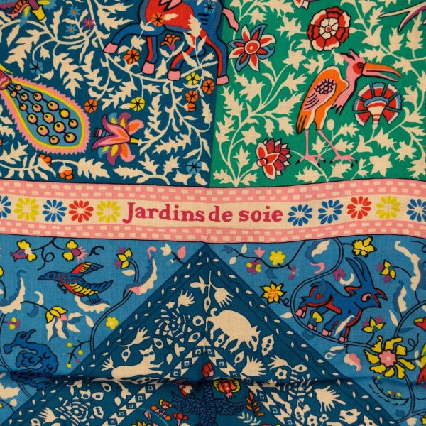 Hermes  Jardins de Soie  Blue Cashmere and Silk Shawl Scarf 140cm Supply